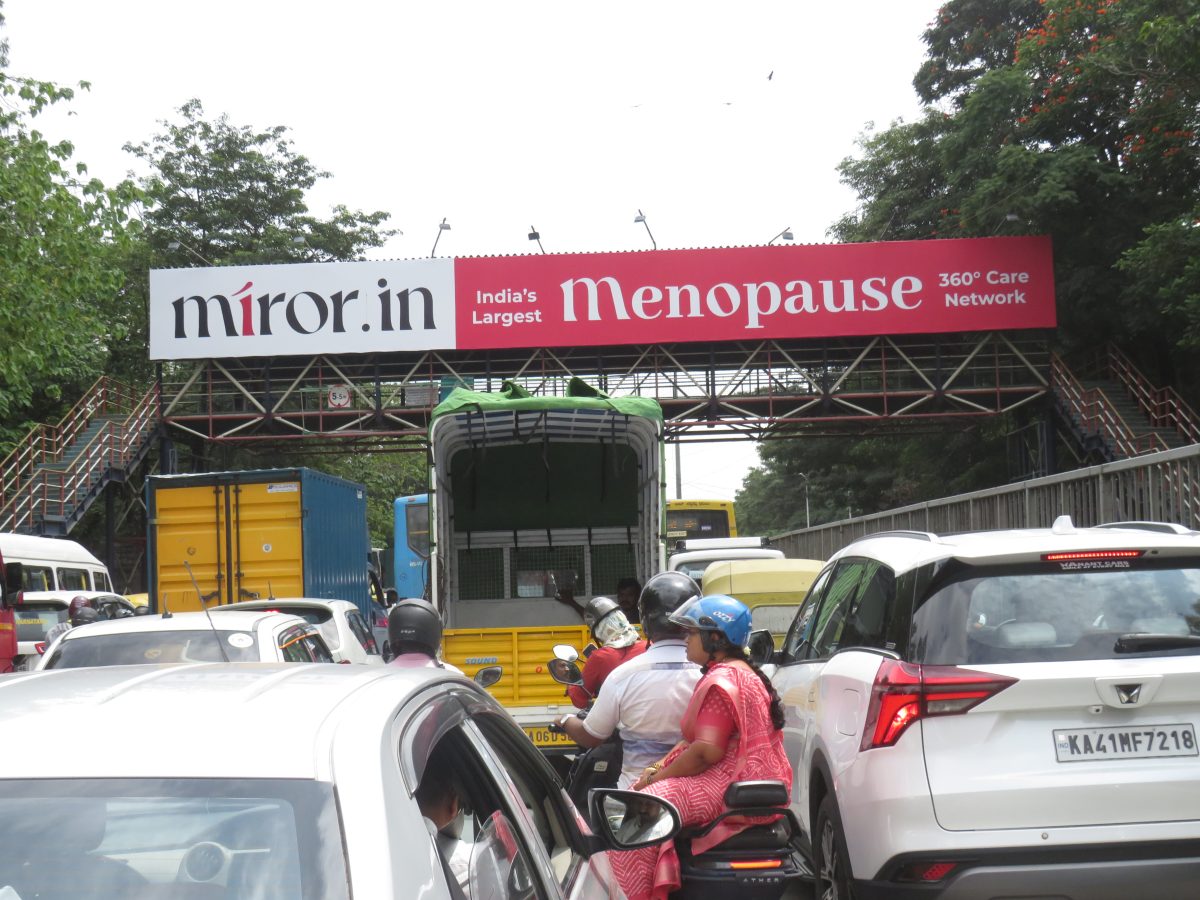 Maharani's College Skywalk - Towards K R Circle